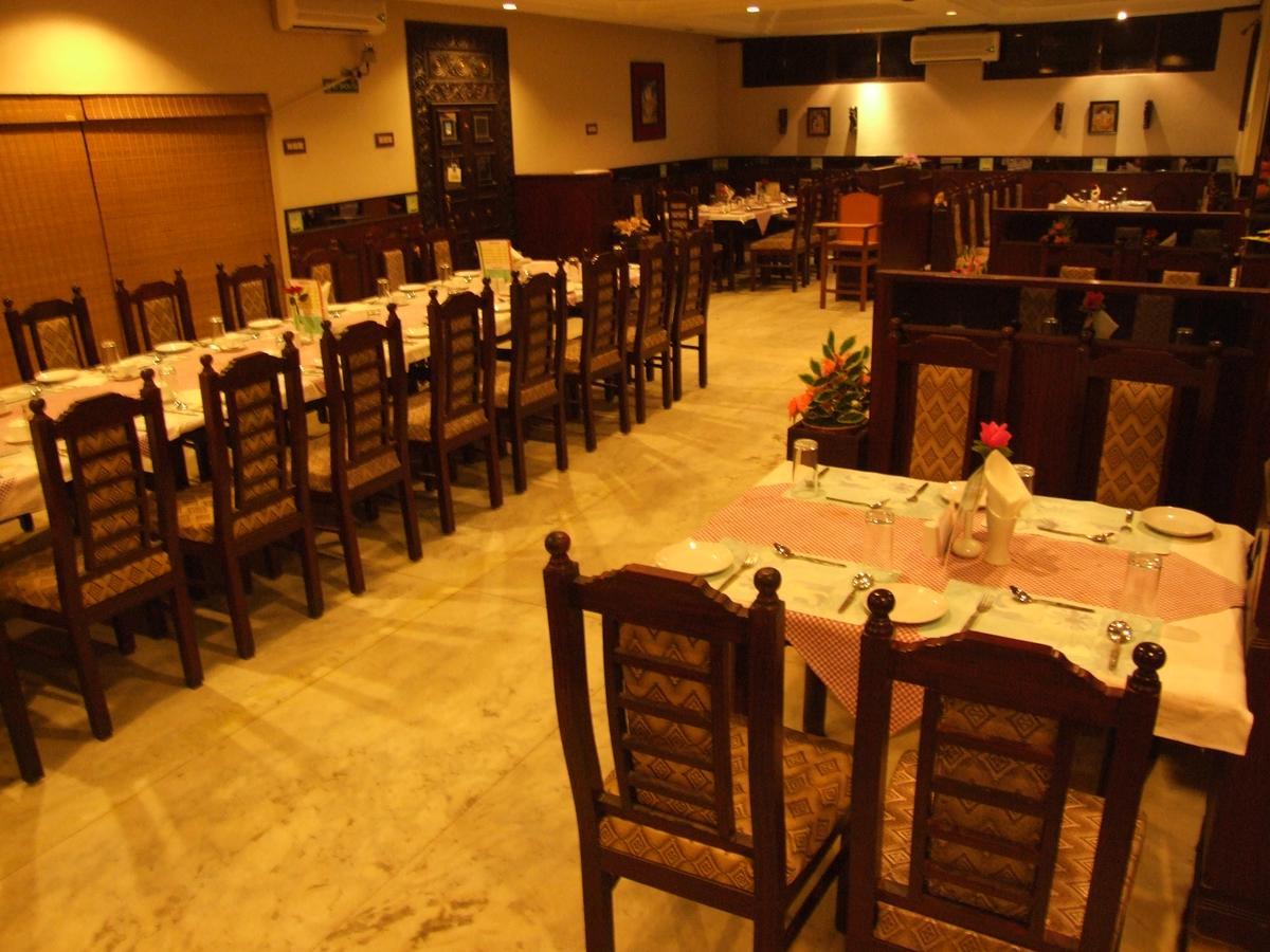 Hotel Saradharam Chidambaram Luaran gambar